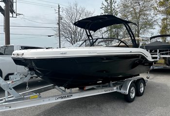 2025 Bayliner DX2000 Solid Black Boat